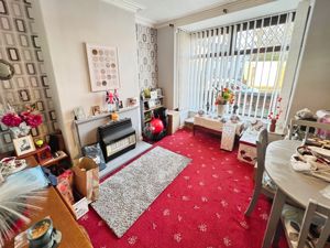 Dining Room - click for photo gallery